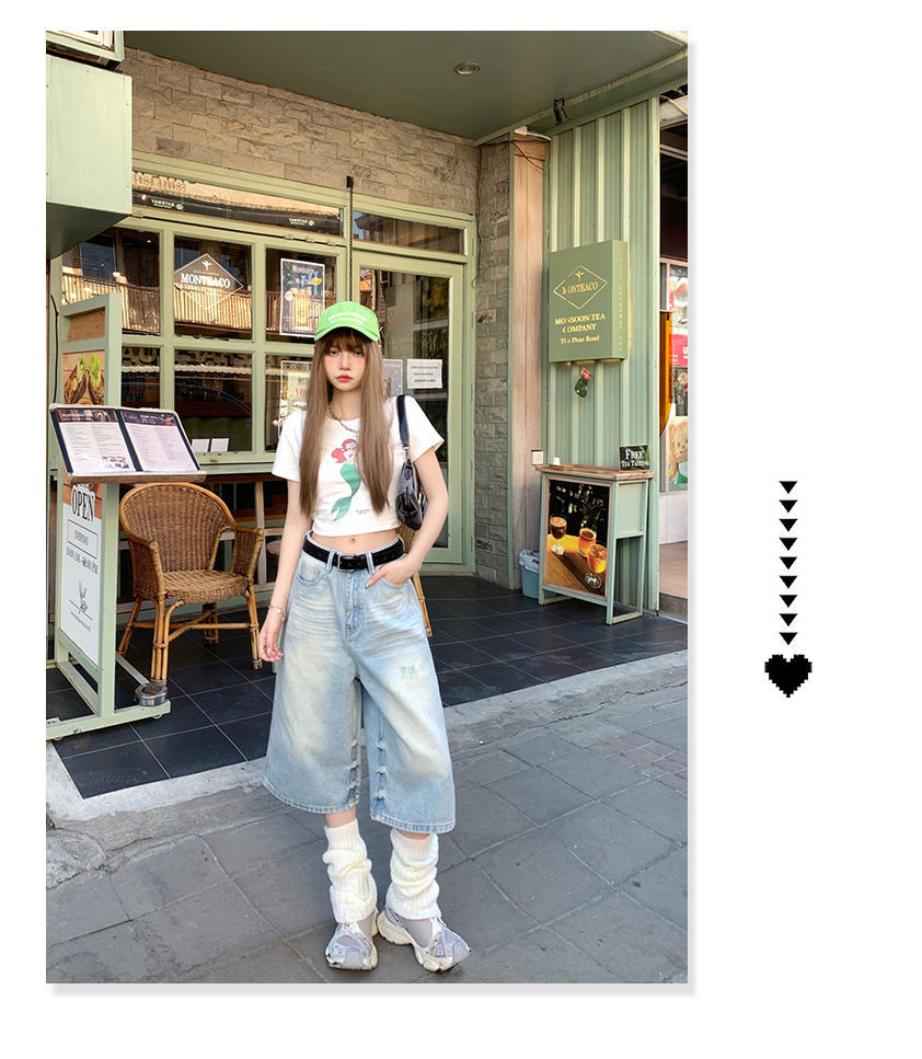 Women's Washed Light-colored Loose Wide-leg Cropped Denim Shorts